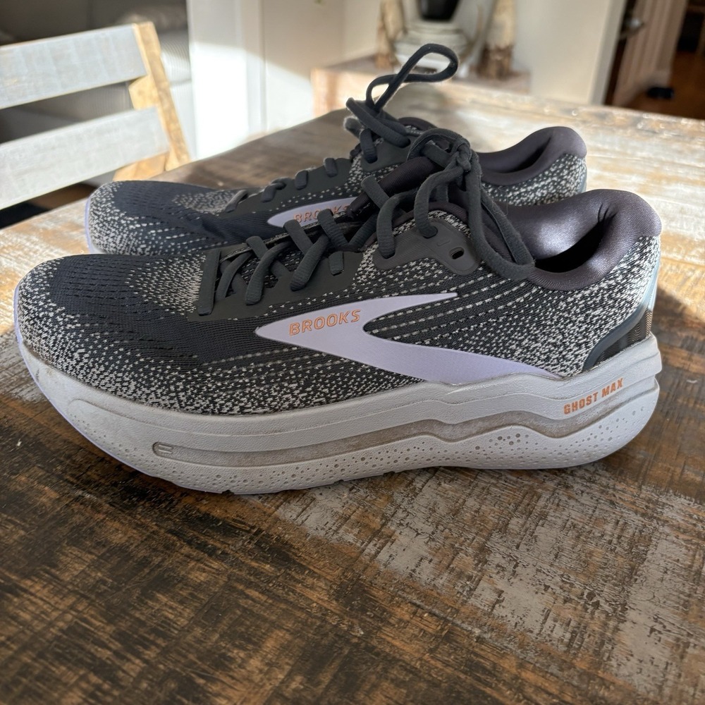 Brooks Shoes Women's 10.5 B Ghost Max 2 Ebony Sweet Lavender Alloy DNA Loft
